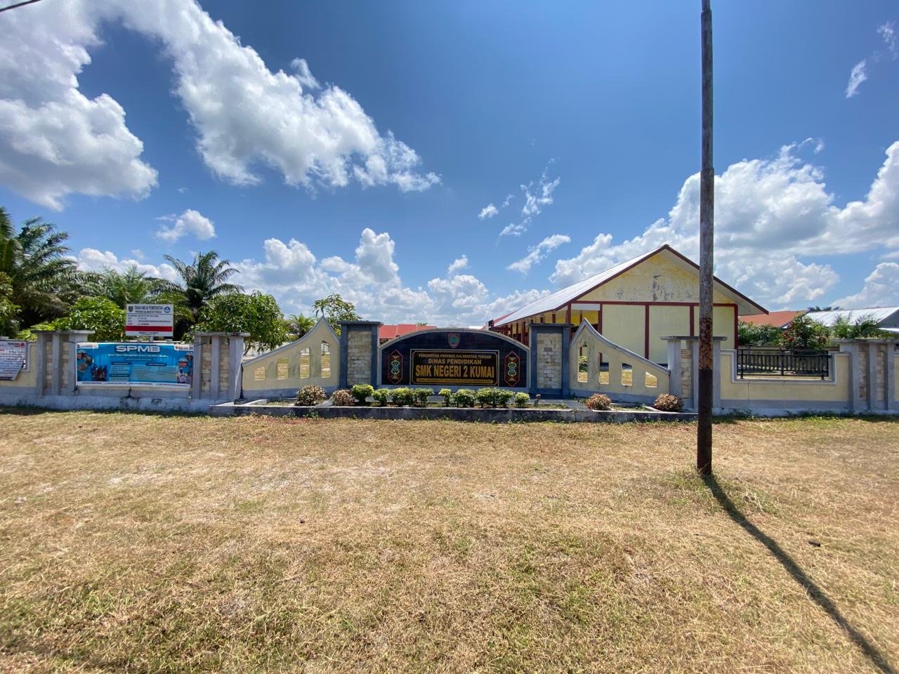 Gerbang Utama Sekolah