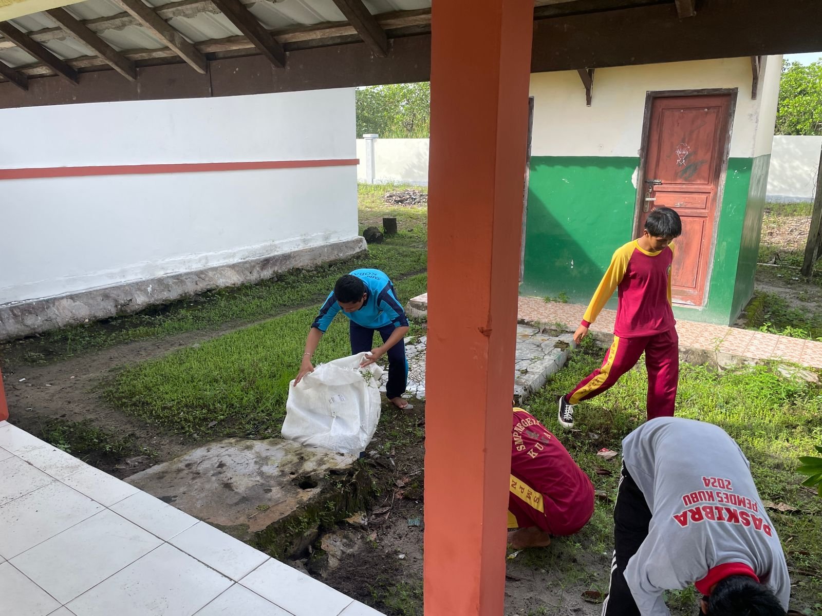 Kegiatan Kerja Bakti